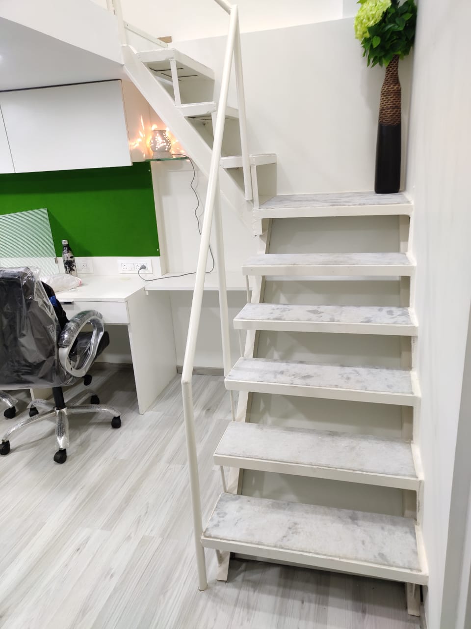 Crystal Plaza office interior 30